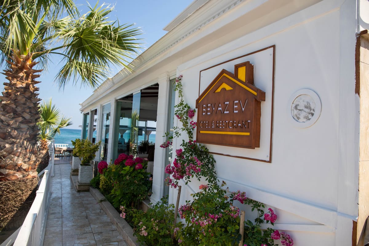 Hakkımızda Sinop Beyaz Ev Hotel Restaurant Beach