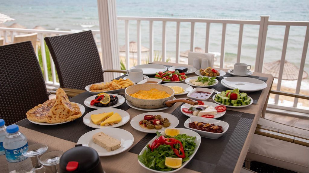 Sinop Beyaz Ev Hotel Restaurant Beach Sinop Otelleri